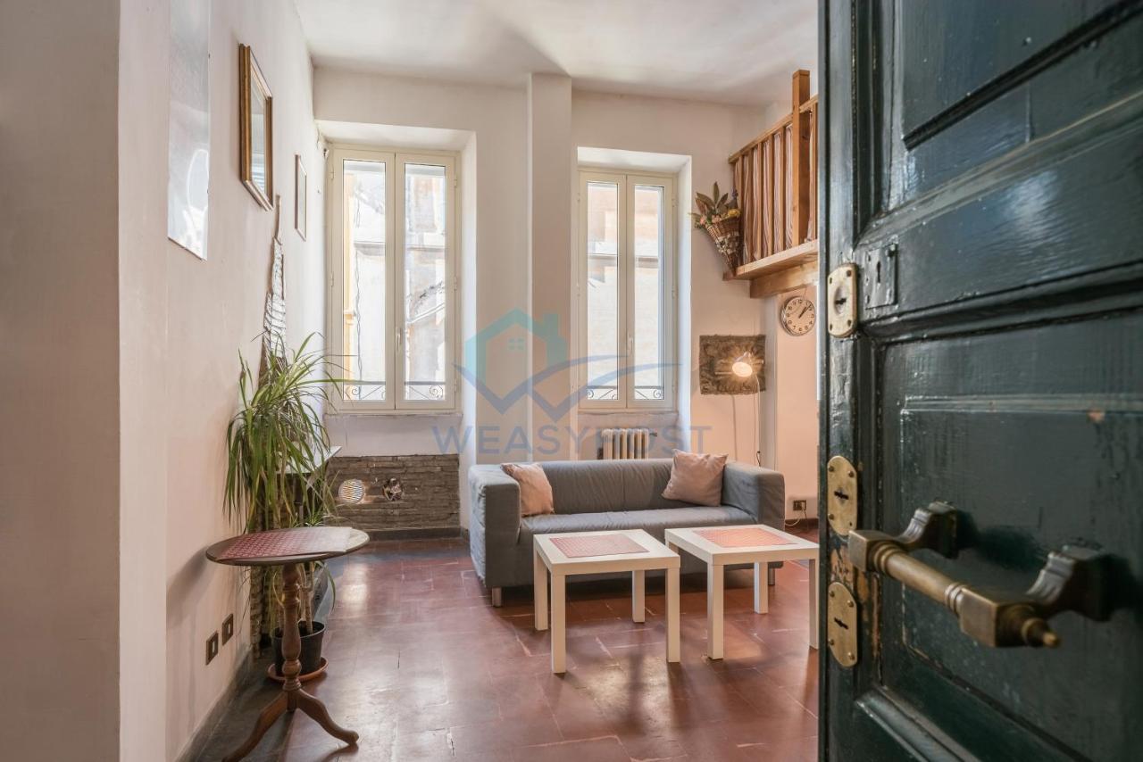 Warm Nest In The Old Building Of Piazza Navona Apartamento Roma Exterior foto