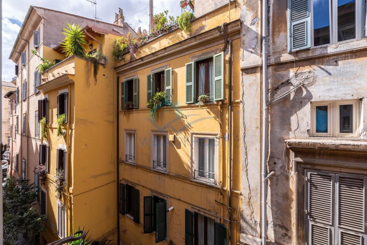 Warm Nest In The Old Building Of Piazza Navona Apartamento Roma Exterior foto